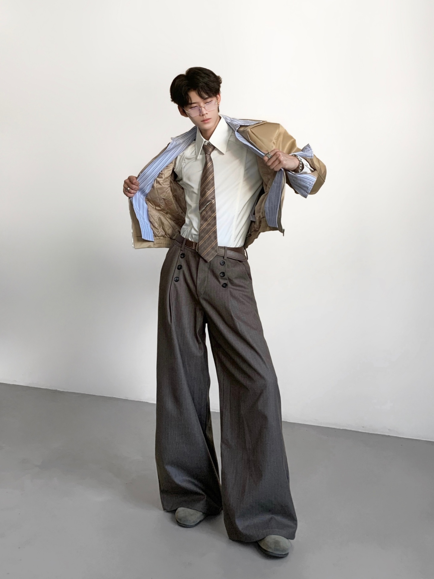 에이스 테일러스 남성 캐주얼 스트라이프 수트 팬츠 루즈 - Tailored Trouser Wide 리뷰 및 가격